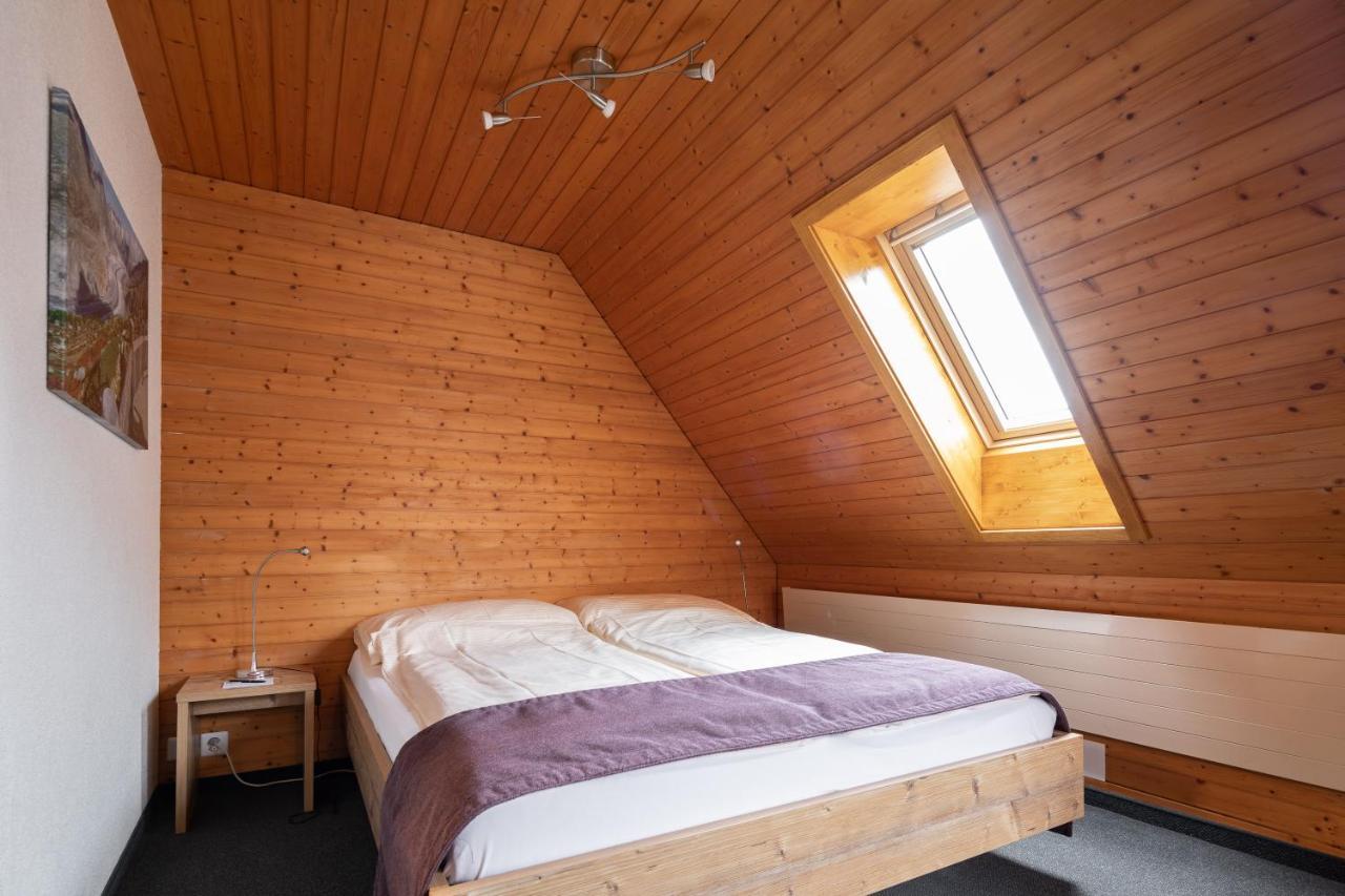 Hotel Loetschberg Интерлакен Экстерьер фото